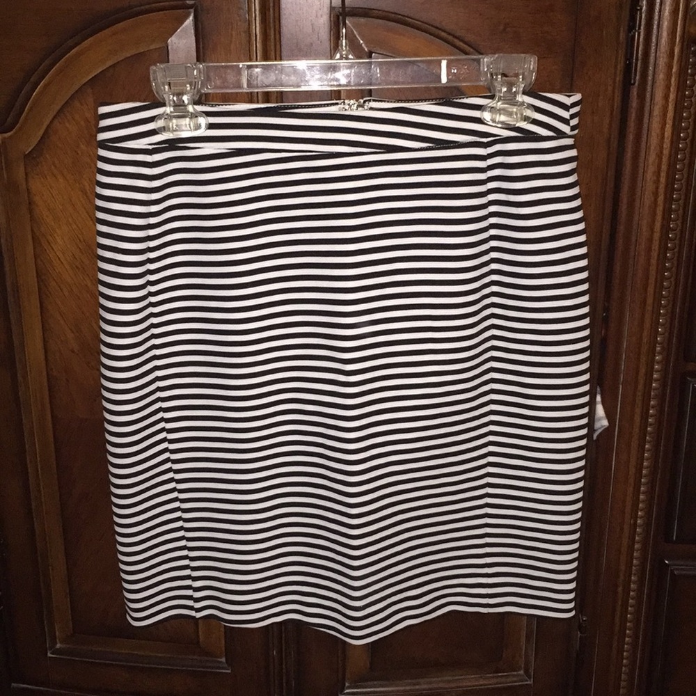 Women’s striped skirt